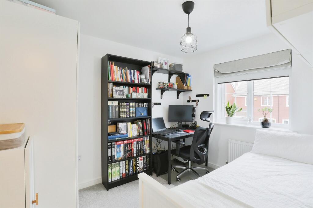 Additional property image - Wellum Street, Lighthorne Heath, Leamington Spa