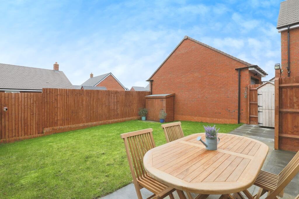 Additional property image - Wellum Street, Lighthorne Heath, Leamington Spa