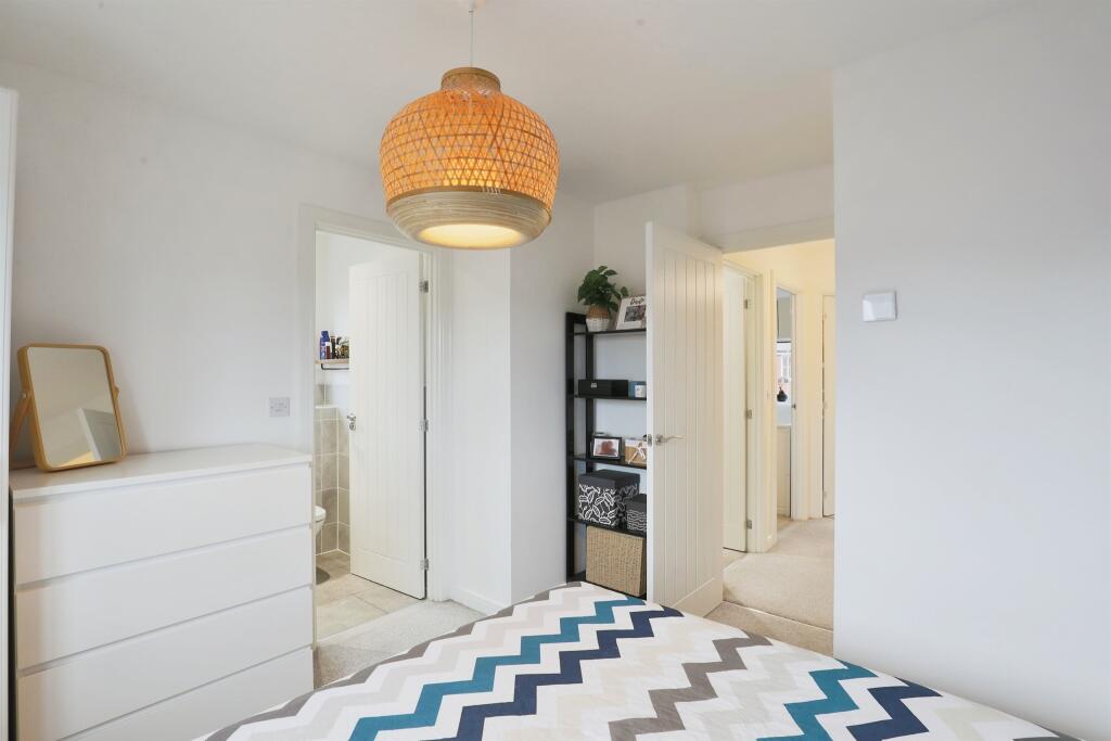 Additional property image - Wellum Street, Lighthorne Heath, Leamington Spa