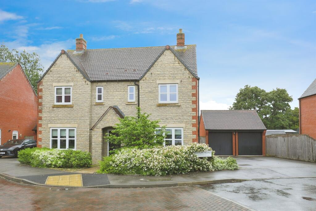 Main image of property: Hutton Road, Kineton, Warwick