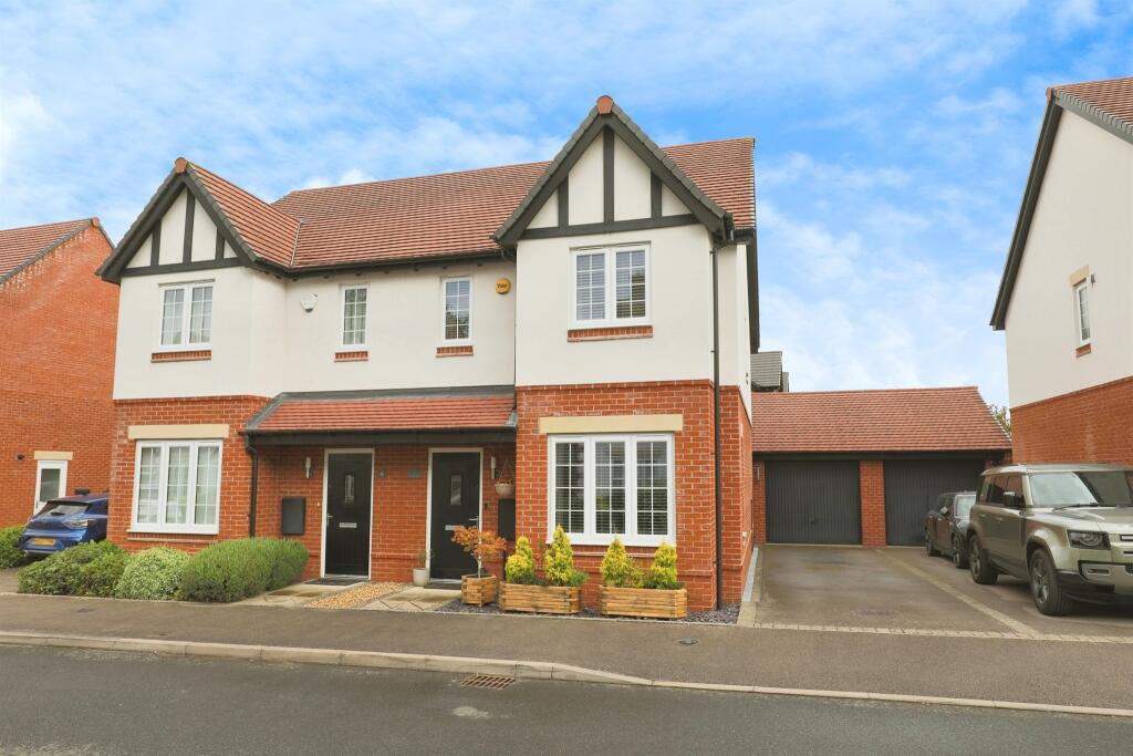 Main image of property: Hutton Road, Kineton, WARWICK