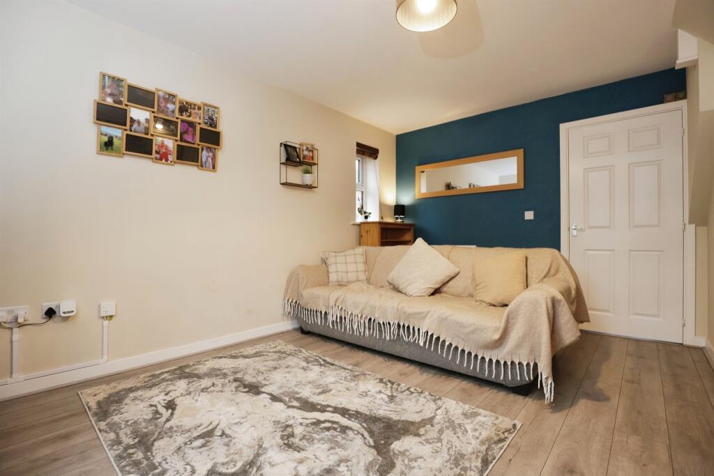 Additional property image - Copenhagen Way, Bidford-On-Avon, Alcester