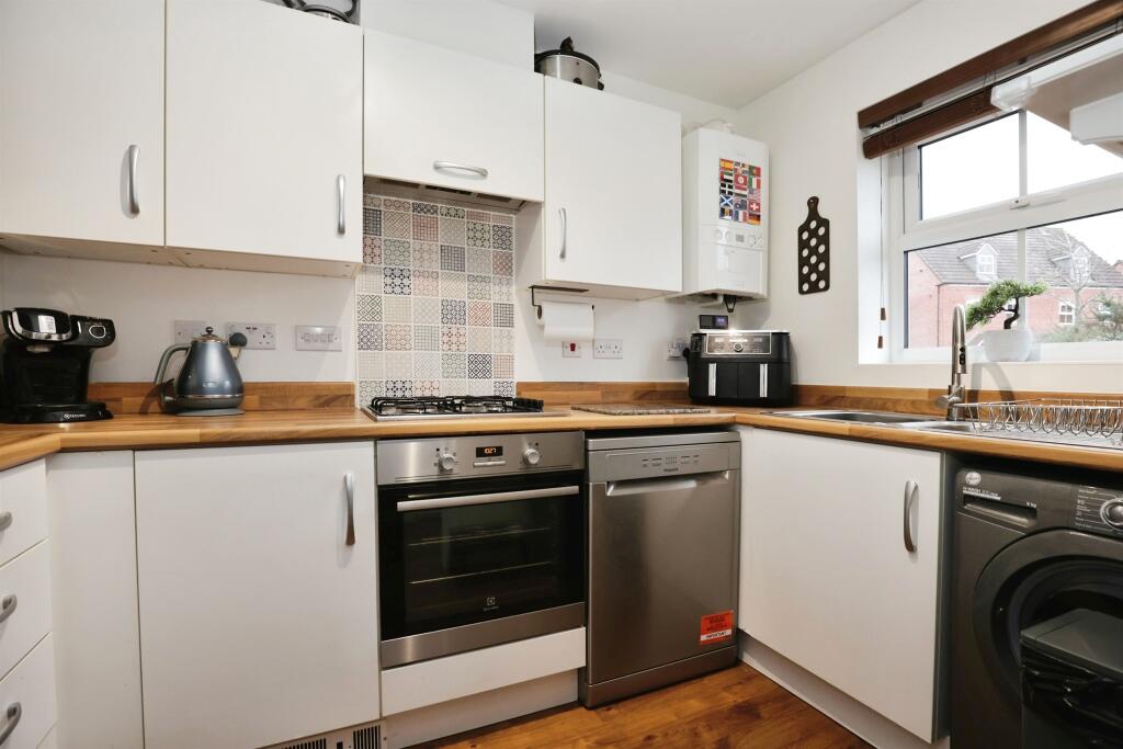 Additional property image - Copenhagen Way, Bidford-On-Avon, Alcester