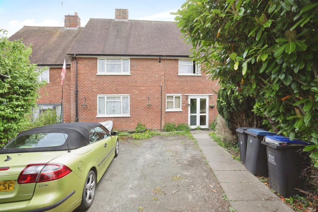 Main image of property: Westfield Close, Stratford-Upon-Avon