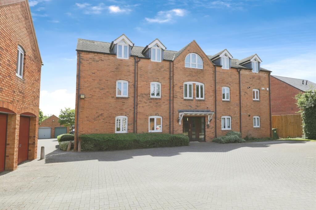 Main image of property: West Park Close, Stratford-Upon-Avon