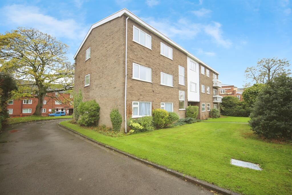 Main image of property: Warwick Court, Stratford-Upon-Avon