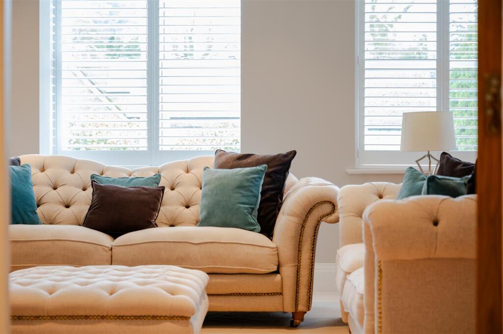 Additional property image - High Oaks Close, Coulsdon