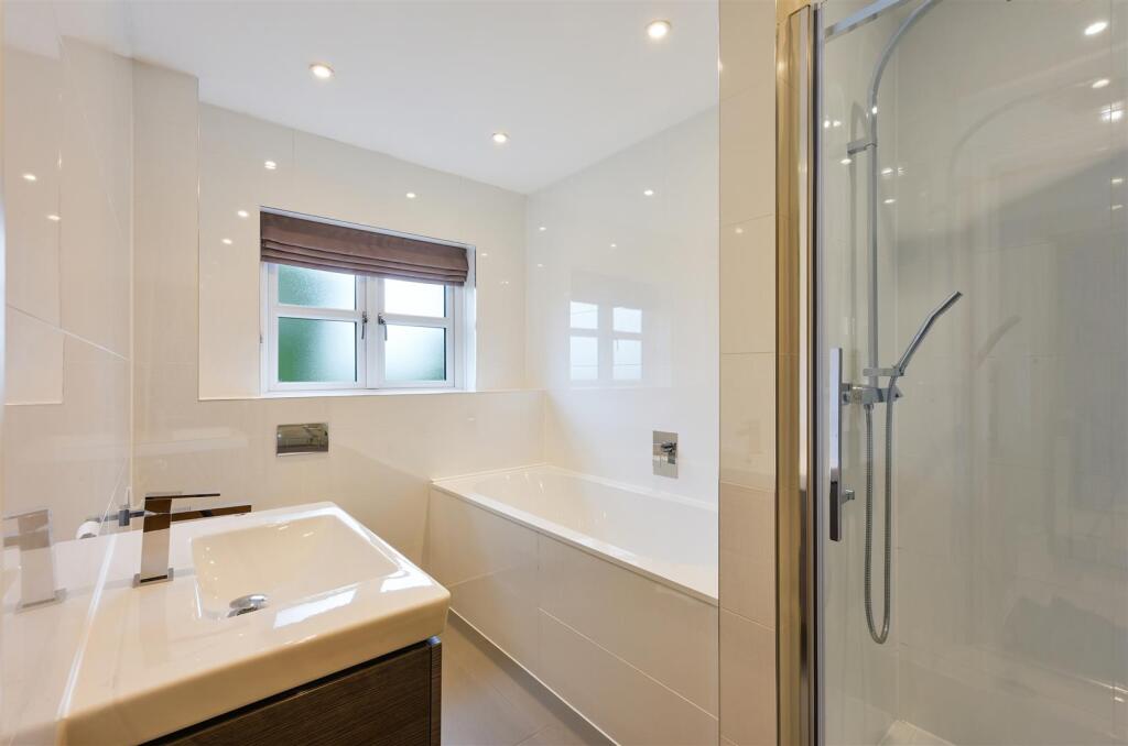 Additional property image - High Oaks Close, Coulsdon
