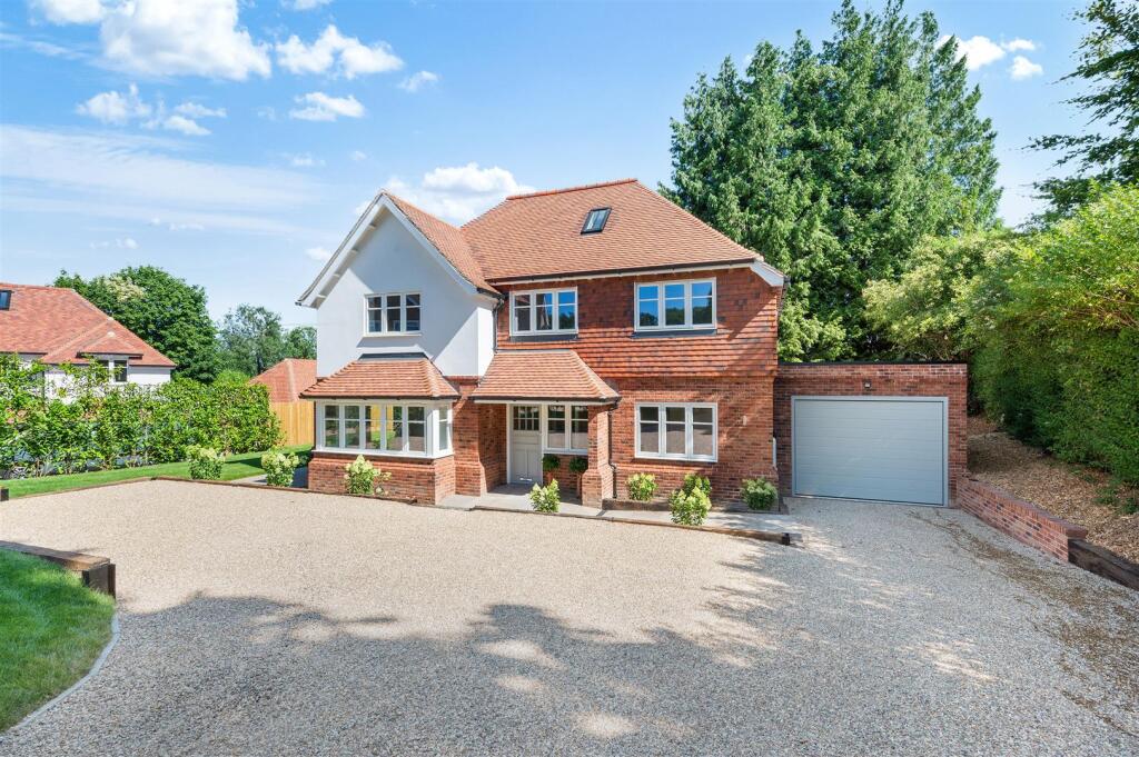 Main image of property: The Avenue, Tadworth