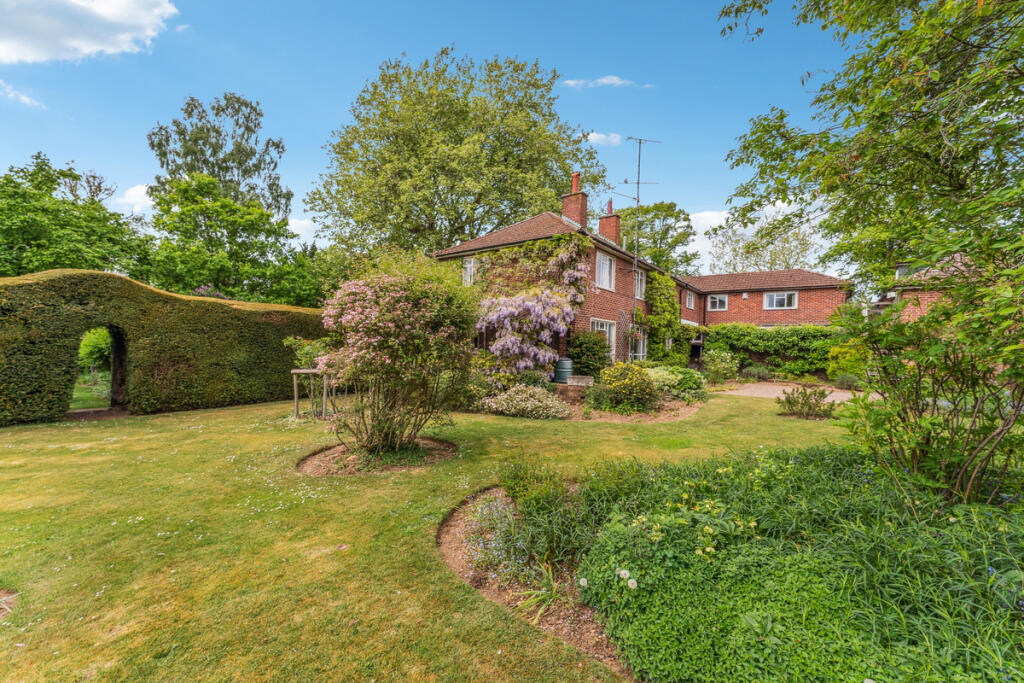 Main image of property: Kidmore Lane, Reading, RG4