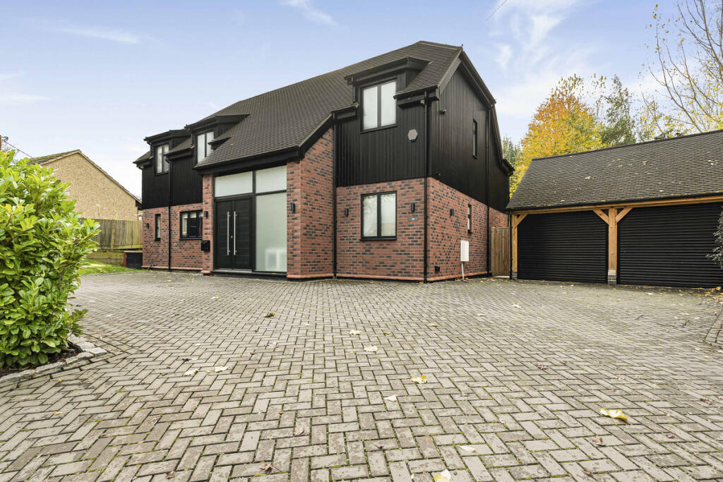 Main image of property: Cat Lane, Stadhampton, OX44