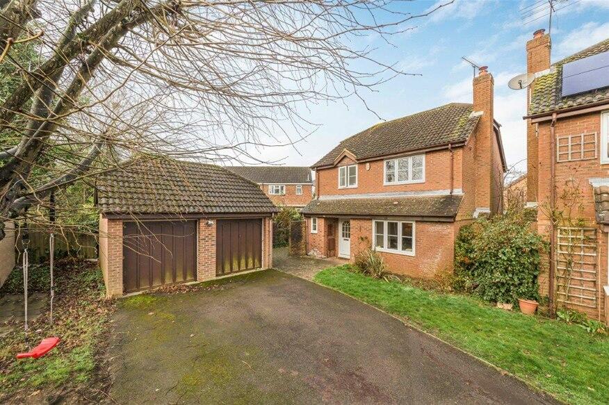 4 bedroom house for sale in Bewdley Close, Harpenden, AL5