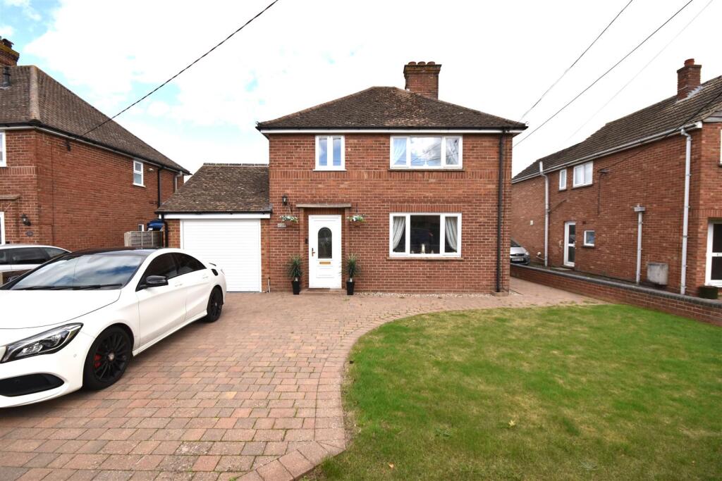 Main image of property: Colchester Road, Lawford, Manningtree