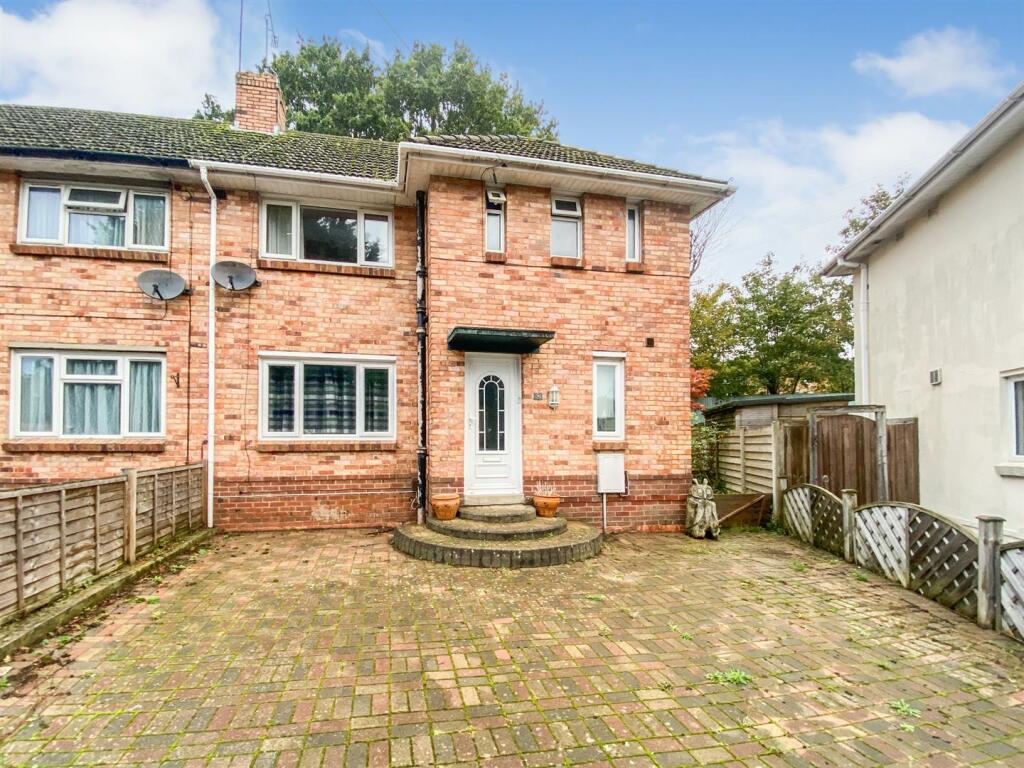 3 bedroom end of terrace house for sale in Alder Crescent, Poole, BH12