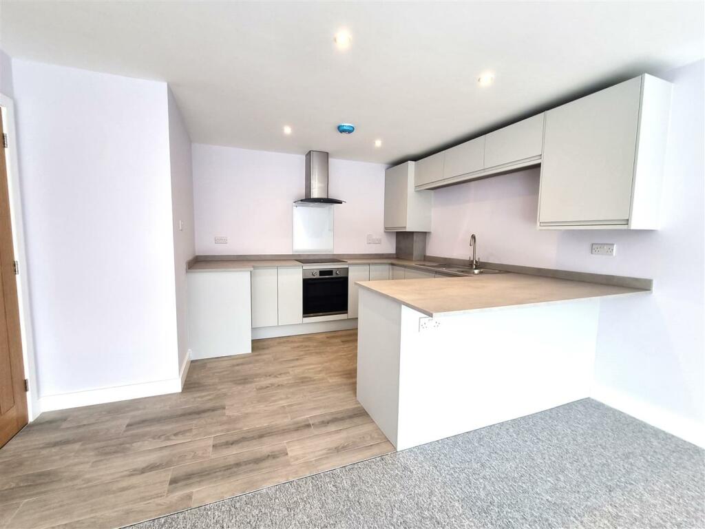 Additional property image - Eastfield Lane, Ringwood
