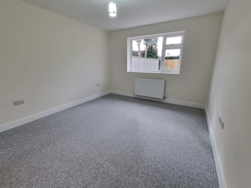 Additional property image - Eastfield Lane, Ringwood