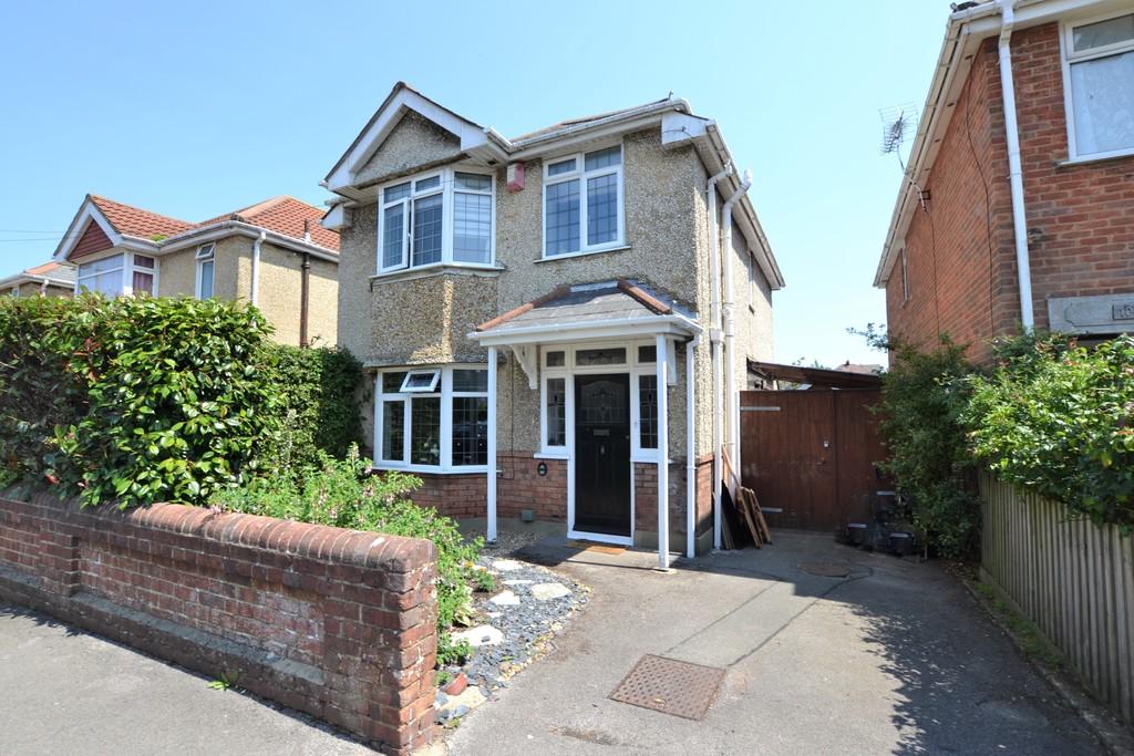 3 bedroom detached house for sale in Uppleby Road, Parkstone, Poole, BH12