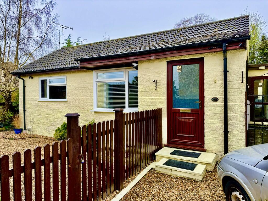 2 bedroom detached bungalow for sale in Ethelred Place, Corsham, SN13