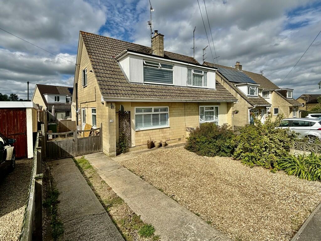 3 bedroom semidetached house for sale in Danvers Road, Corsham, SN13