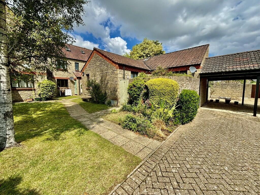 2 bedroom terraced bungalow for sale in Neale Court, Beechfield Road