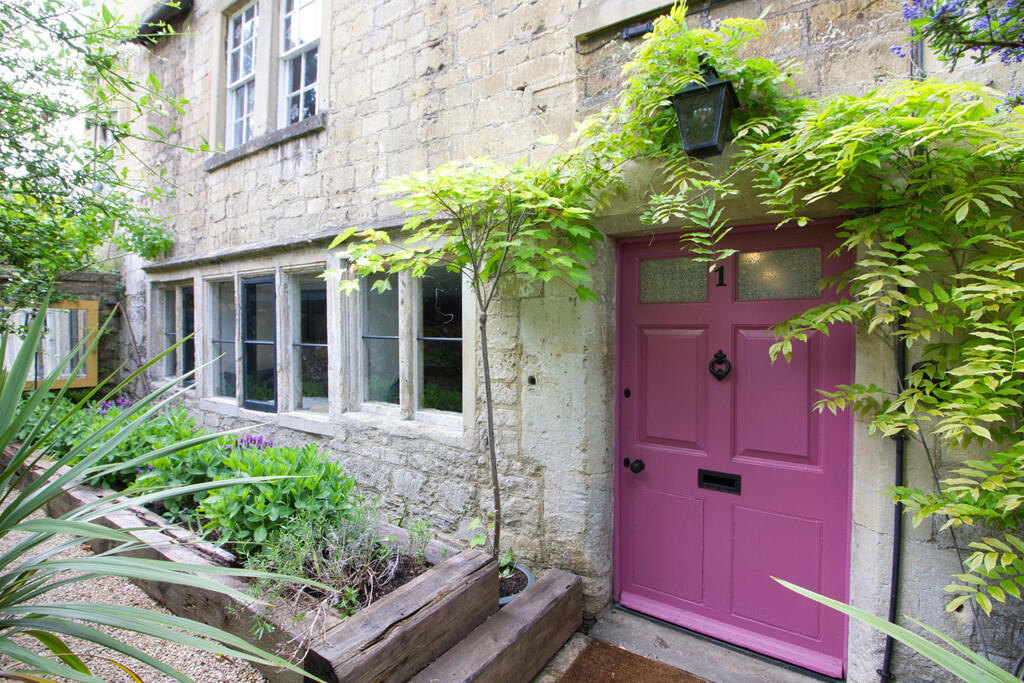 Main image of property: High Street, Box
