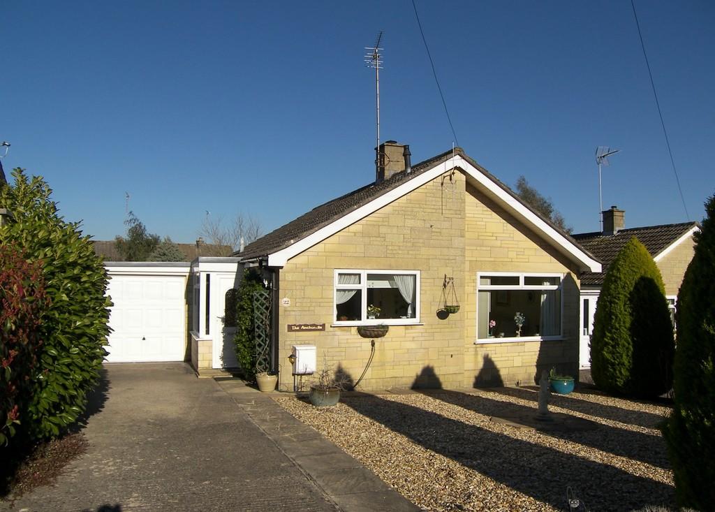 2 bedroom detached bungalow for sale in Brook Drive, Corsham, SN13