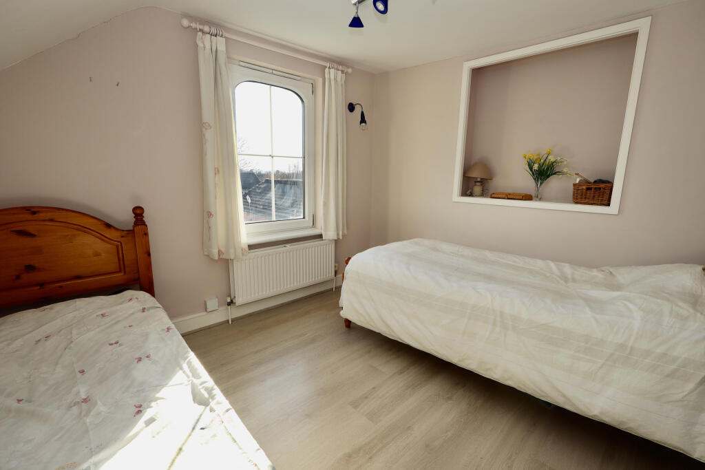 Additional image 20 of Central Wells