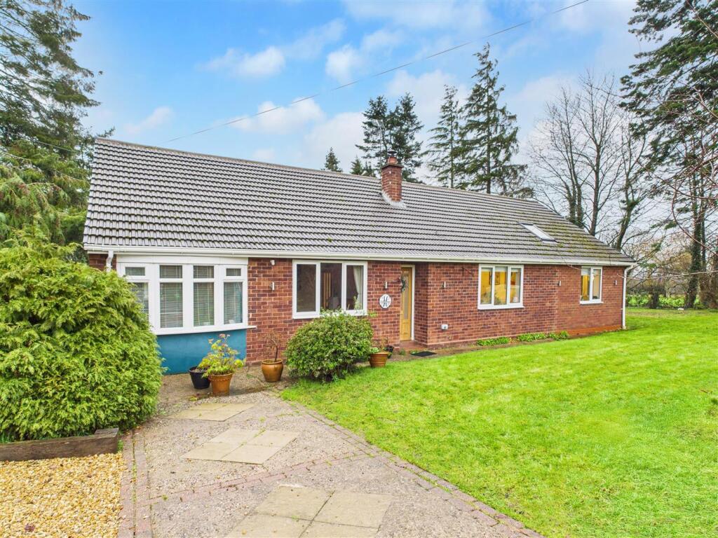 Main image of property: Gorst Hill, Rock, Kidderminster
