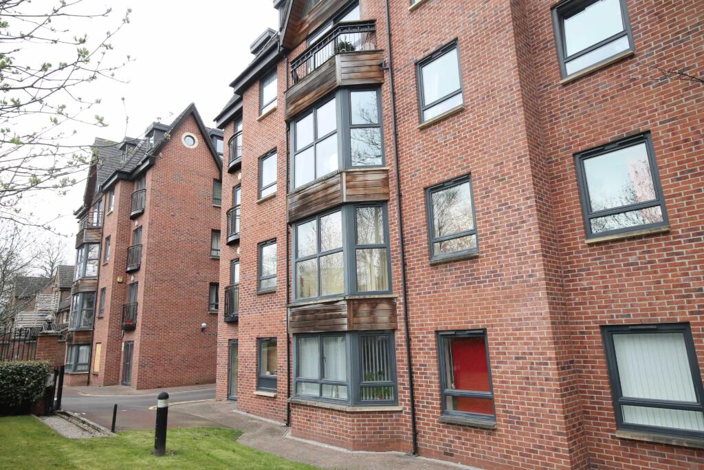 2 bedroom apartment for rent in Withington Road, Whalley Range, Manchester, M16