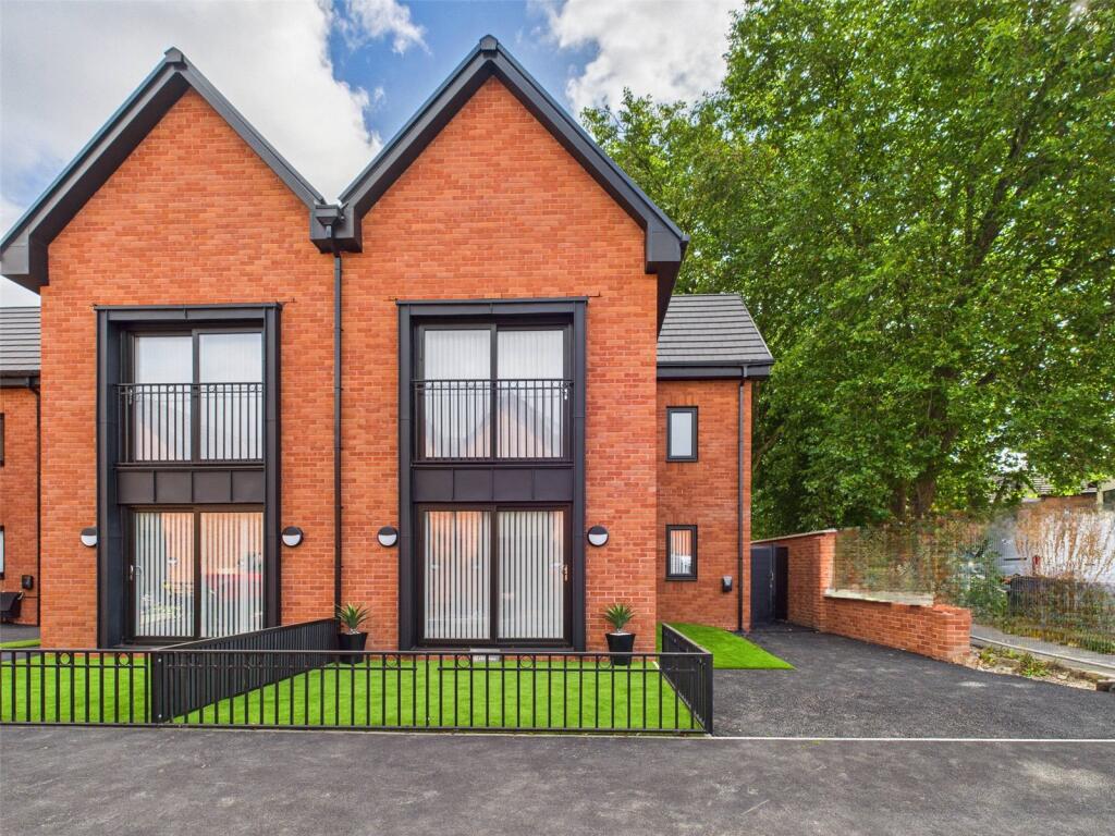 Main image of property: Belper Terrace, Chapel Street, Levenshulme, Manchester, M19
