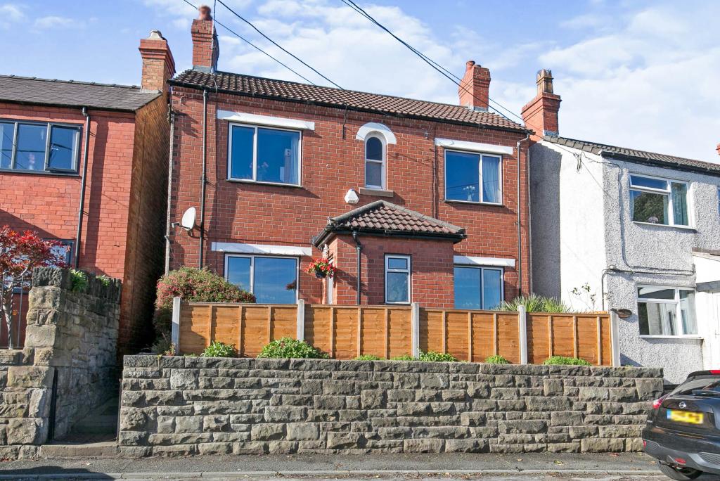3 bedroom detached house for sale in Bottom Road, Summerhill, Wrexham, LL11