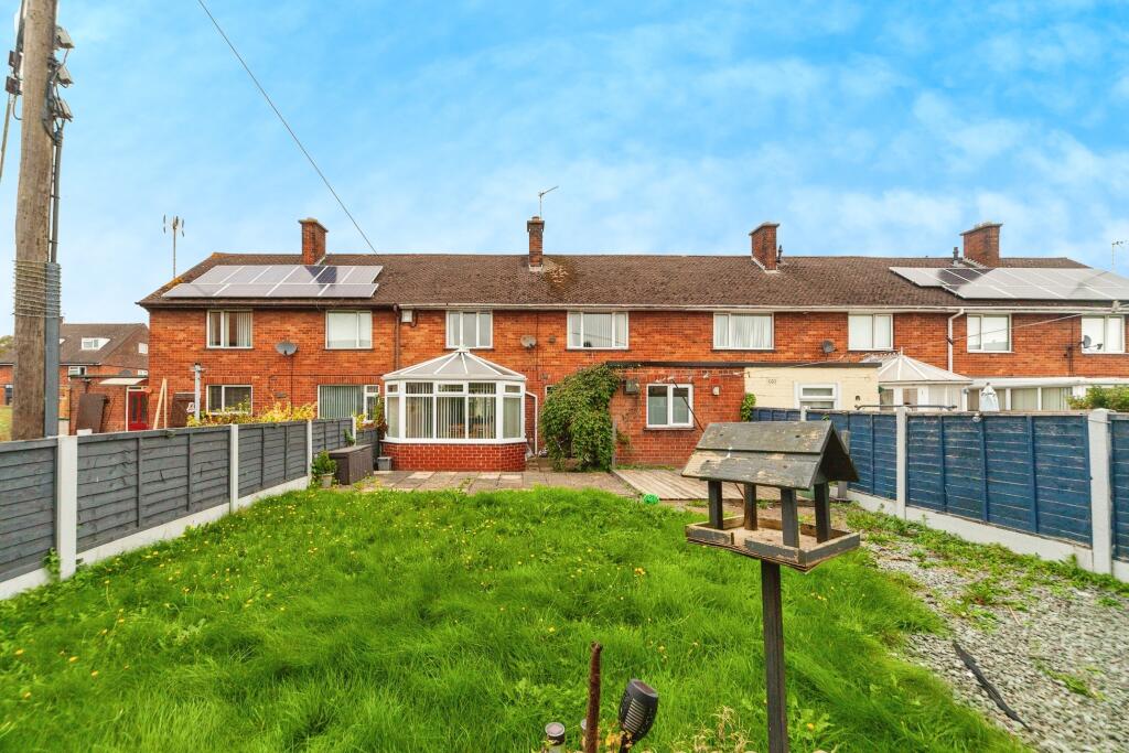 3 bedroom terraced house for sale in Coronation Drive, Chirk, Wrexham, LL14