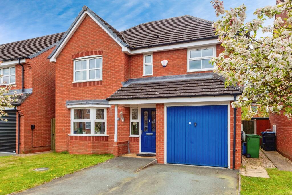 4 bedroom detached house for sale in Miller Road, Brymbo, Wrexham, LL11