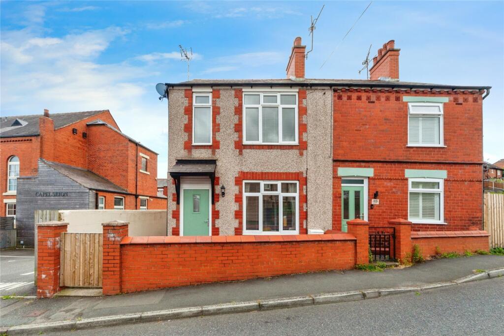 3 bedroom semidetached house for sale in Bank Street, Ponciau, Wrexham, LL14