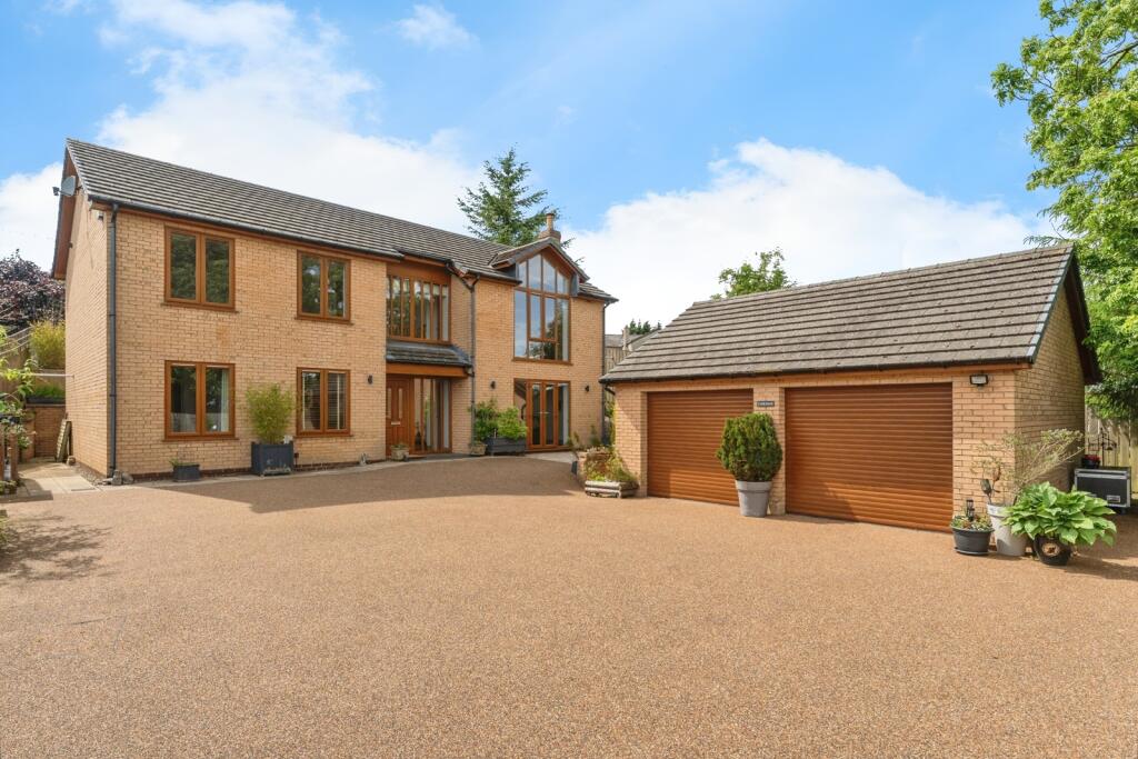 Main image of property: Fronheulog Hill, Bwlchgwyn, Wrexham, LL11