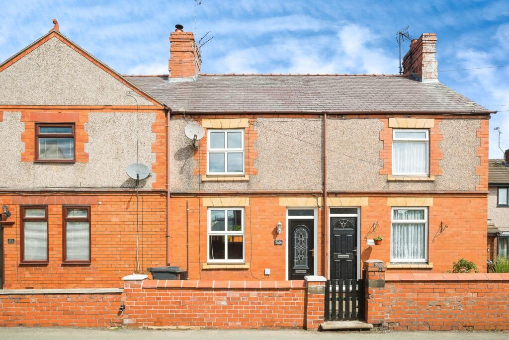 2 bedroom terraced house
