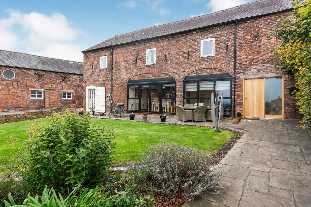 4 bedroom detached house for sale in Hugmore Lane, LlanYPwll, Wrexham