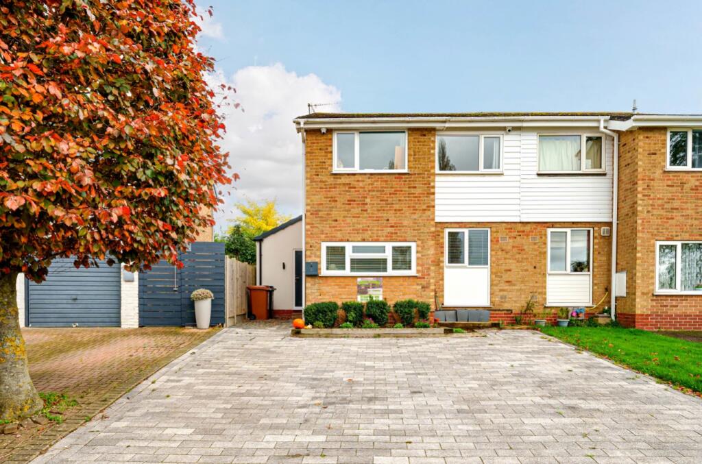 3 bedroom semidetached house for sale in Beckingthorpe Drive