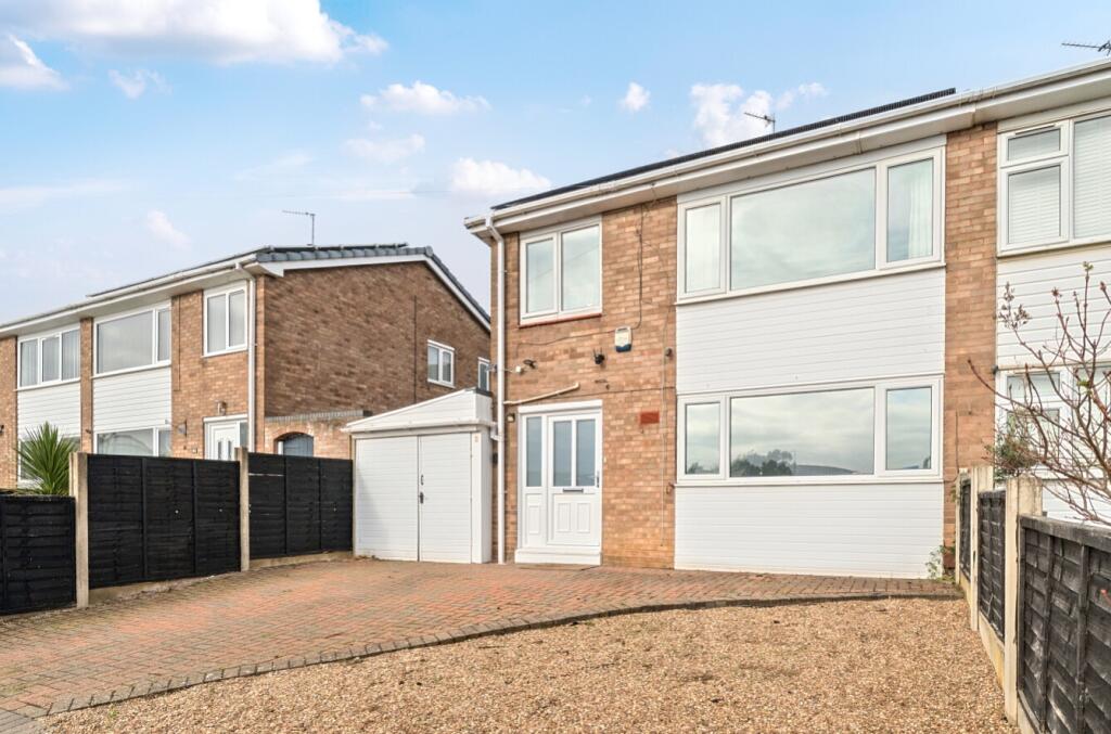 Main image of property: Derwent Road, Grantham, Lincolnshire, NG31