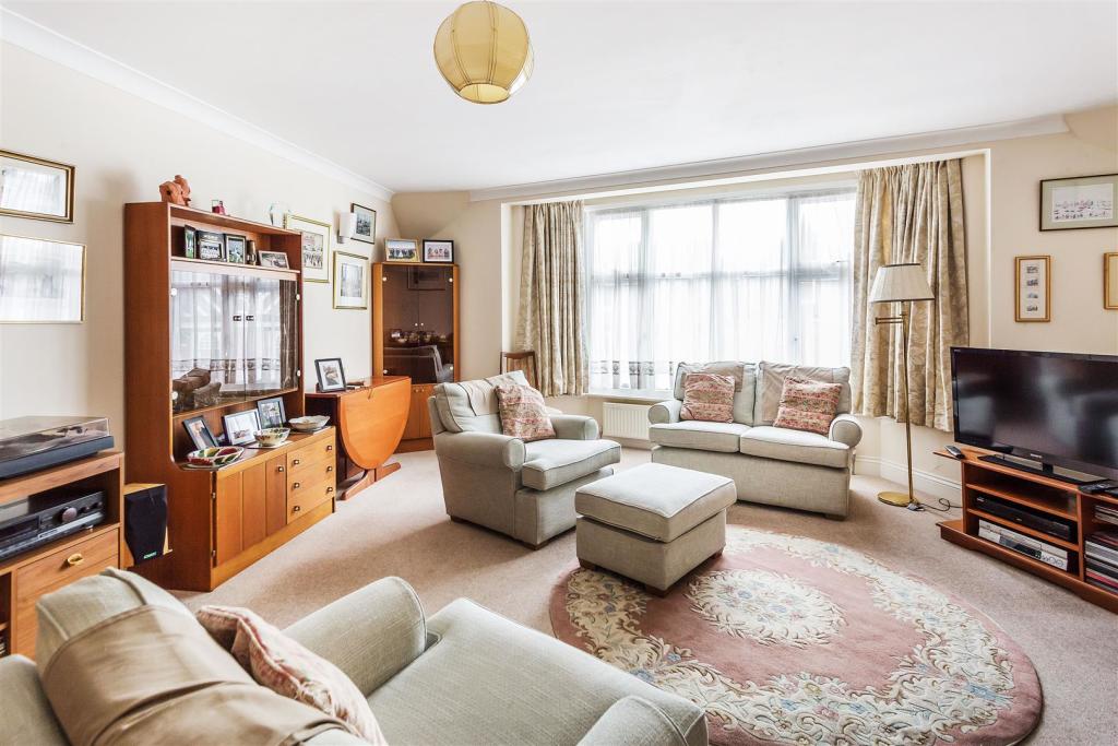 2 bedroom apartment for sale in The Hoskins, Station Road West, Oxted, RH8