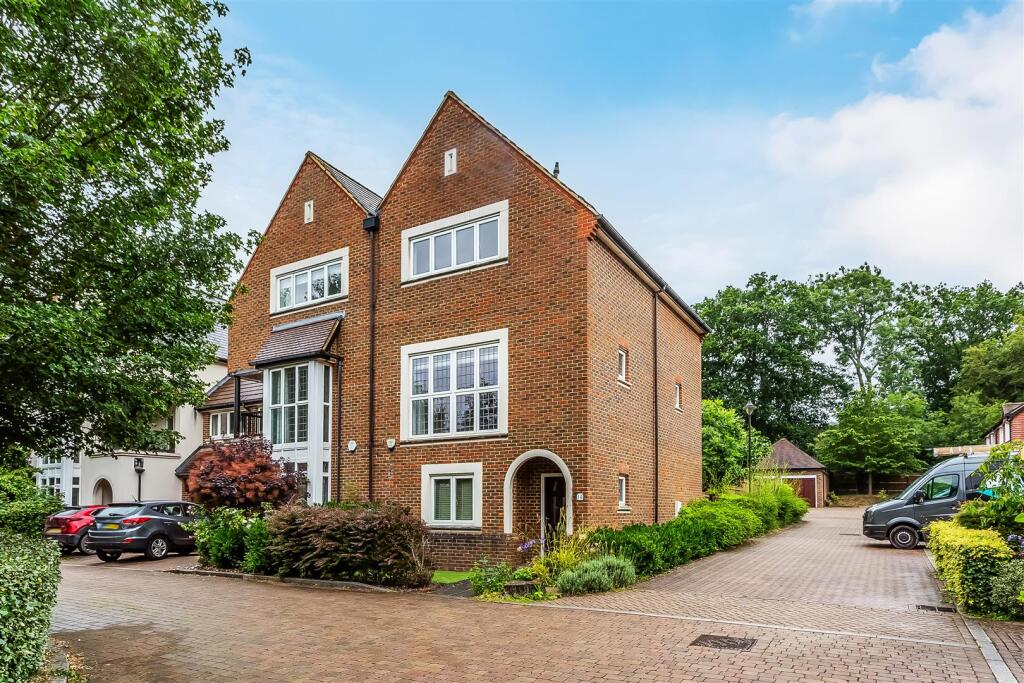 Main image of property: Lankester Square, Oxted