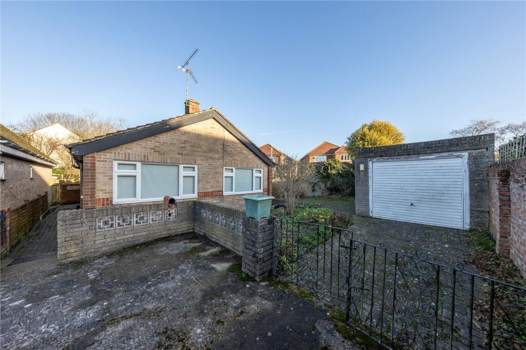 Main image of property: St Thomas's Road, Luton, Bedfordshire, LU2