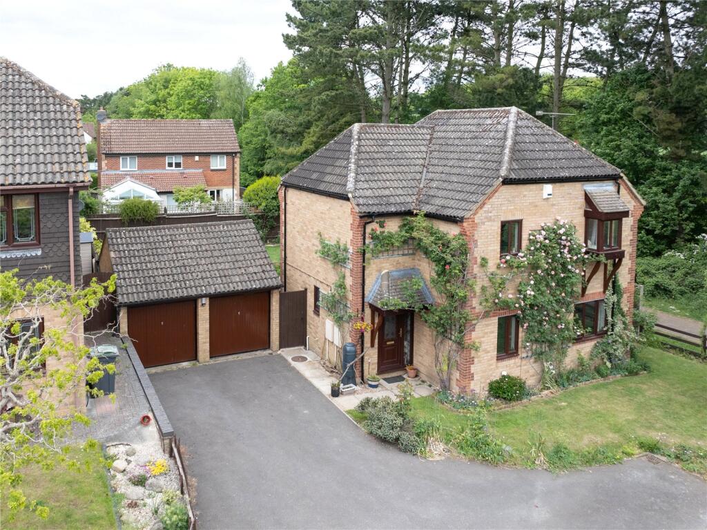 Main image of property: Greenriggs, Luton, Bedfordshire, LU2