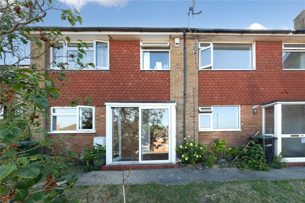 Main image of property: Brendon Avenue, Luton, Bedfordshire, LU2