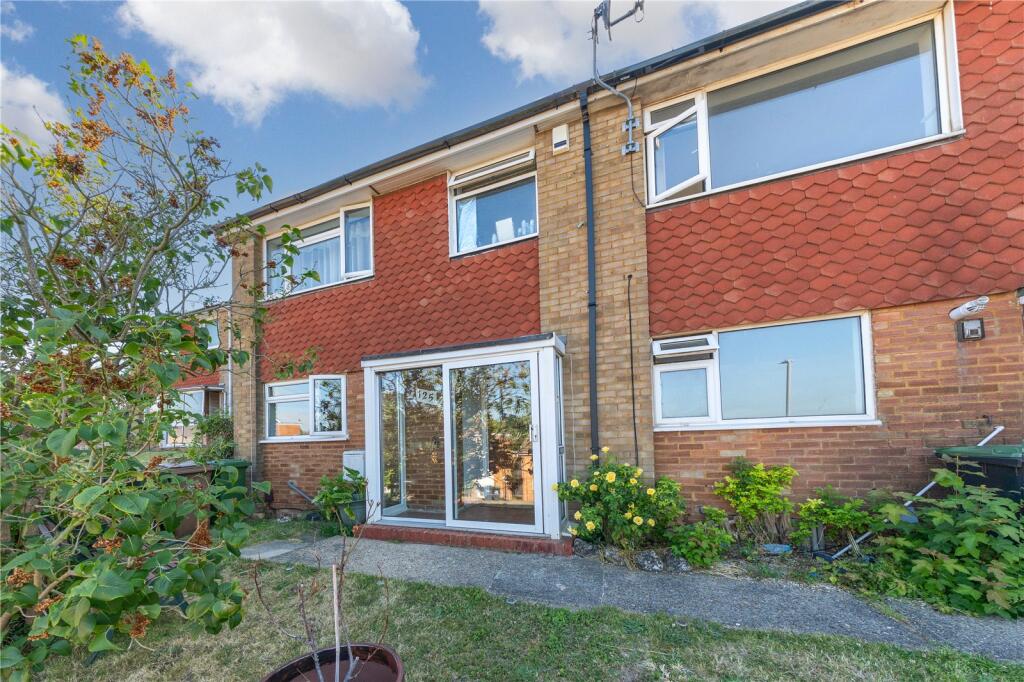 Main image of property: Brendon Avenue, Luton, Bedfordshire, LU2