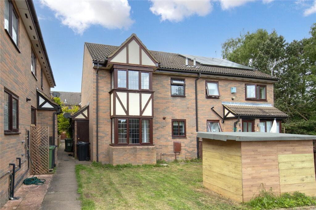 Main image of property: Felbrigg Close, Luton, Bedfordshire, LU2