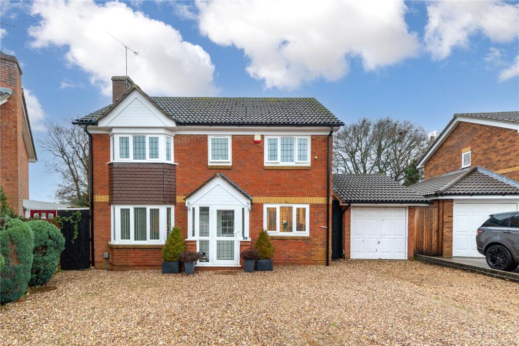 Main image of property: Kempsey Close, Luton, Bedfordshire, LU2