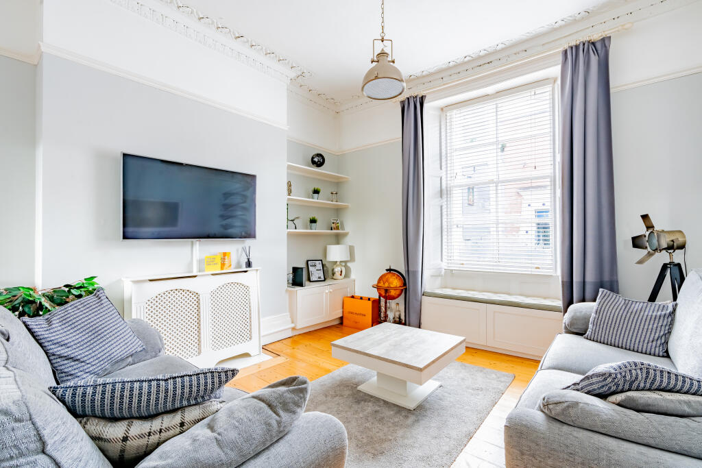 2 bedroom flat for sale in Southleigh Road, Bristol, BS8