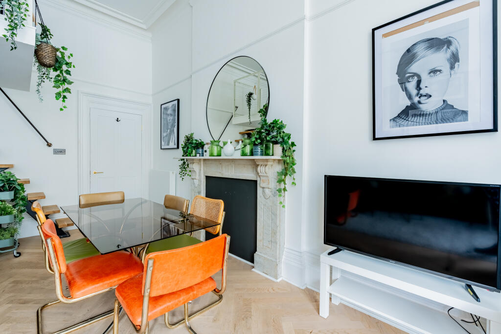 Additional property image - Manilla Road, Clifton, Bristol, BS8 4ED