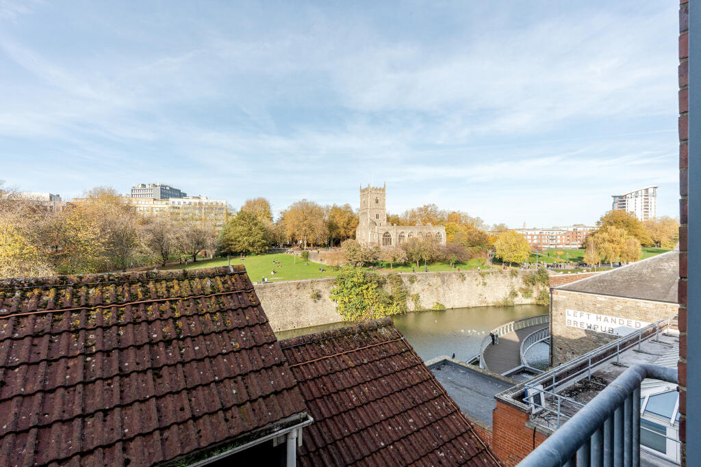 Additional property image - Georges Square, Redcliffe, Bristol, BS1 6LA